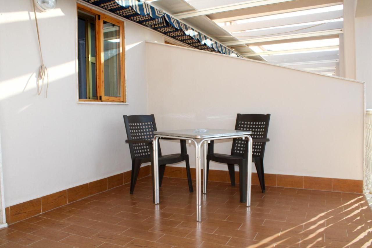Hostal Las Dunas Cabo De Gata Екстер'єр фото