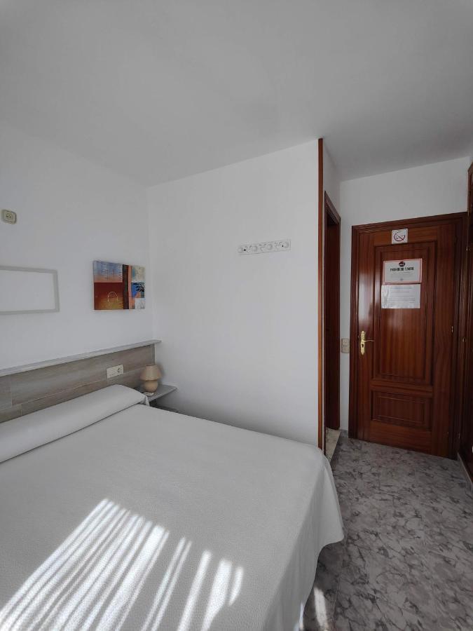 Hostal Las Dunas Cabo De Gata Екстер'єр фото