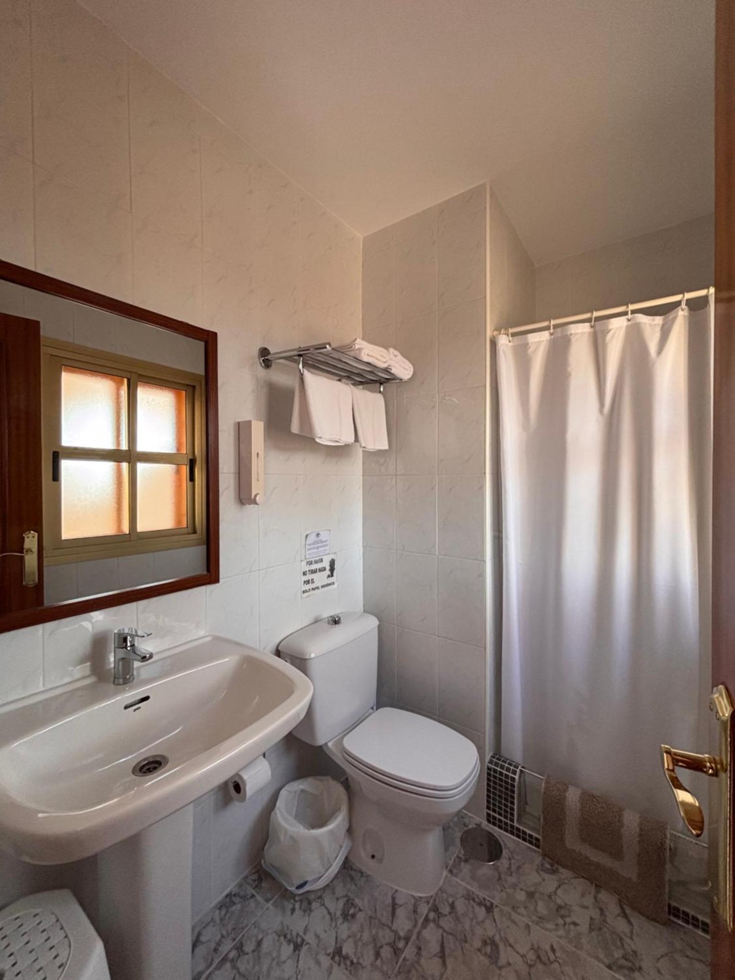 Hostal Las Dunas Cabo De Gata Екстер'єр фото
