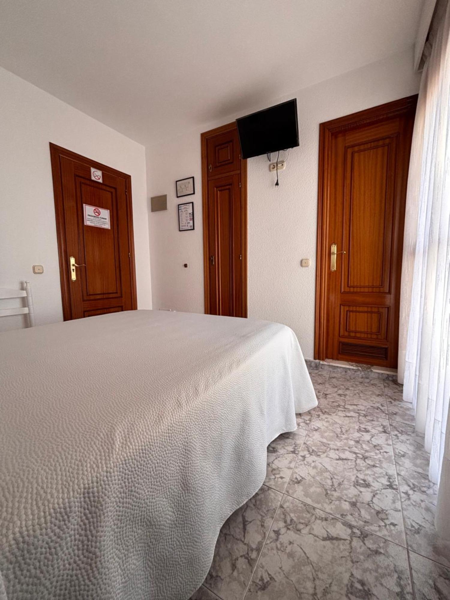 Hostal Las Dunas Cabo De Gata Екстер'єр фото